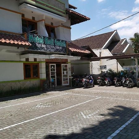 New Bali Indah Hotel Бандунг Экстерьер фото
