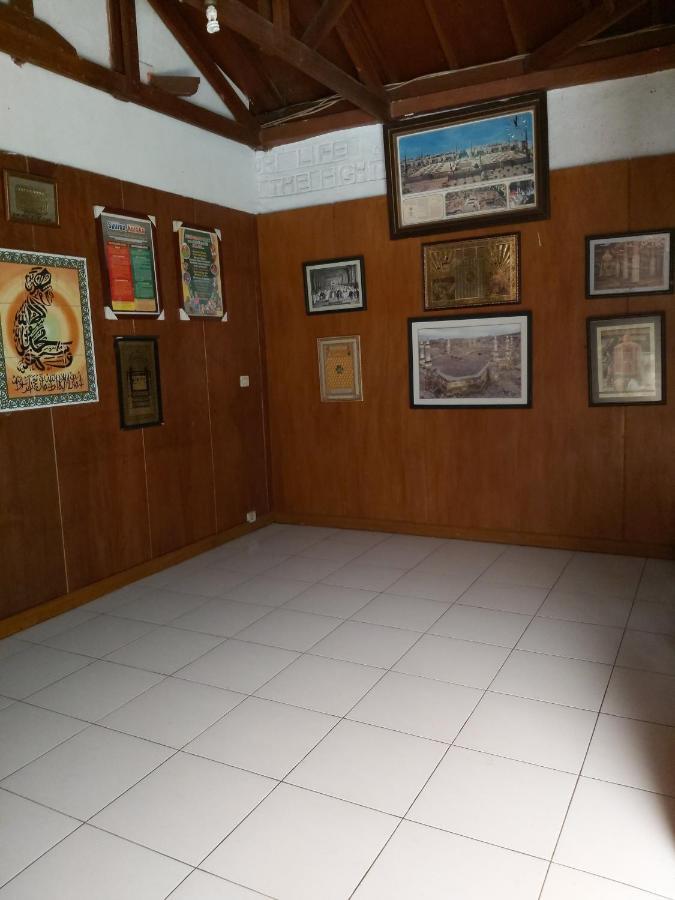 New Bali Indah Hotel Бандунг Экстерьер фото
