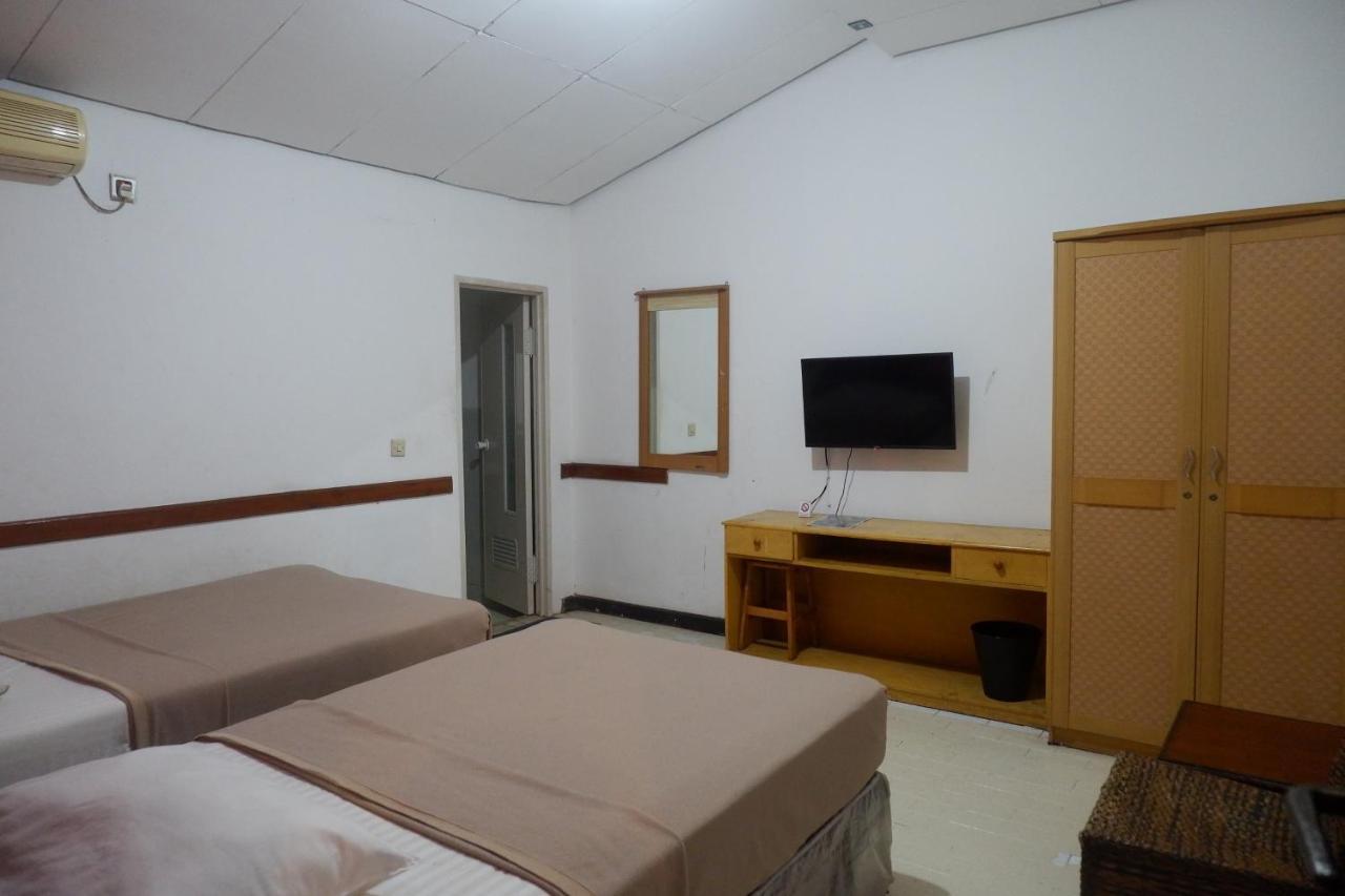 New Bali Indah Hotel Бандунг Экстерьер фото